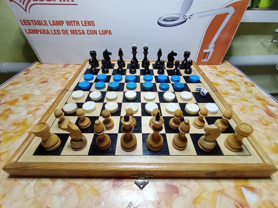 Шахмати+шашки+нарди, дошка 40х40 см