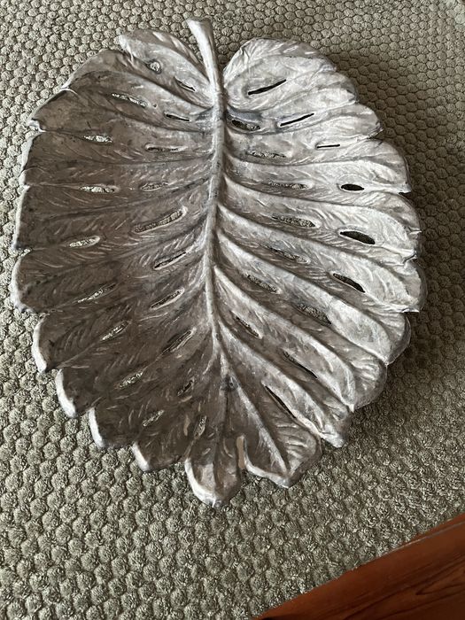 Folha em metal, muito bonita