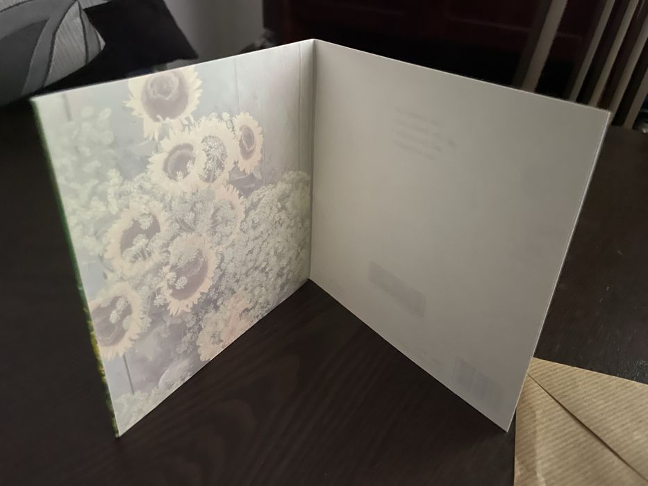 Postal dedicado a irmãs