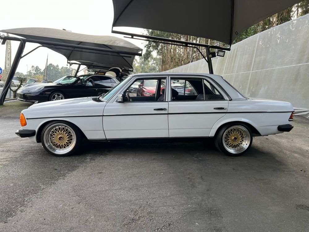 Mercedes w123 300D