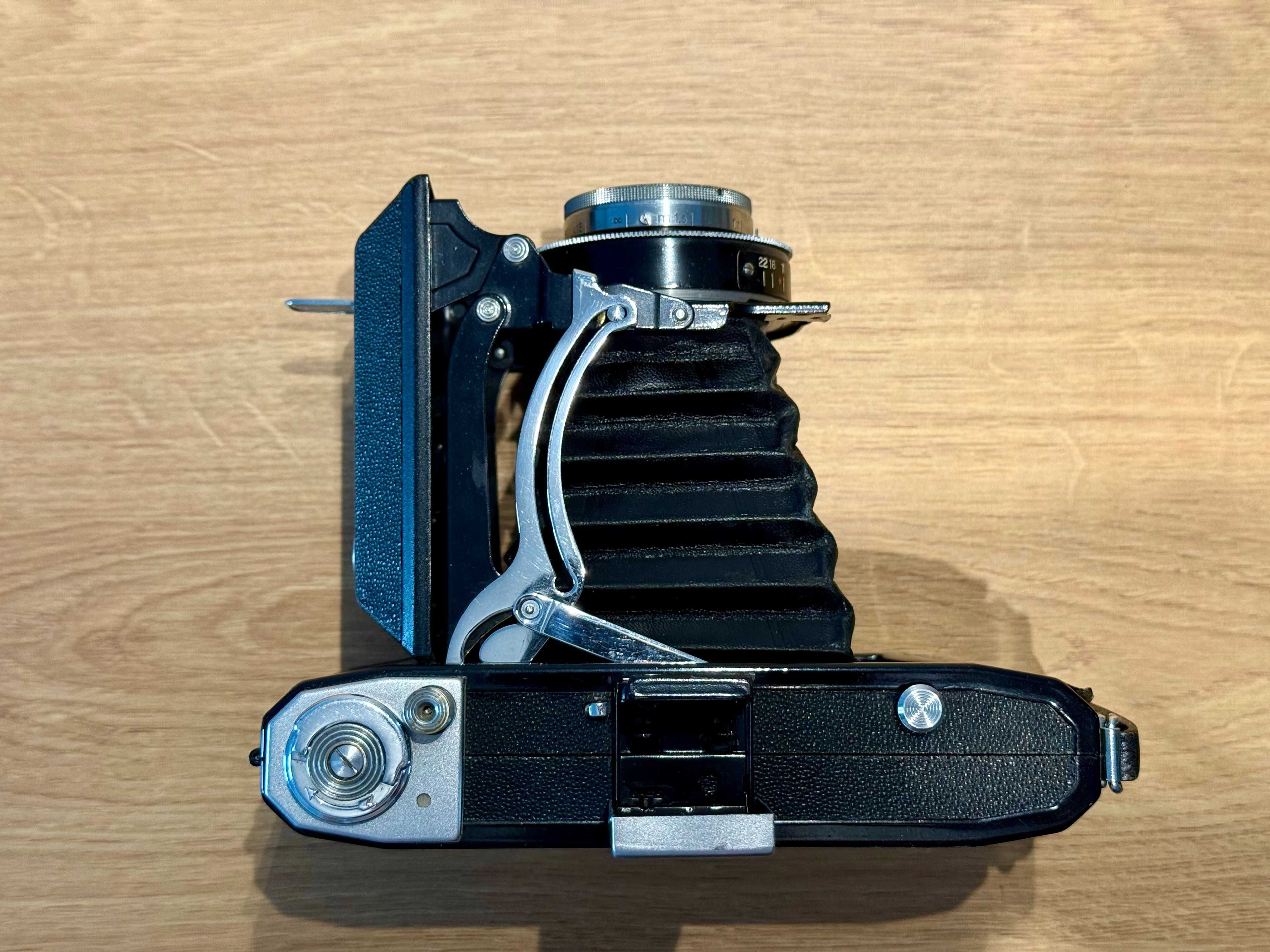 Aparat kolekcjonerski Zeiss Ikon Novar Anastigmat