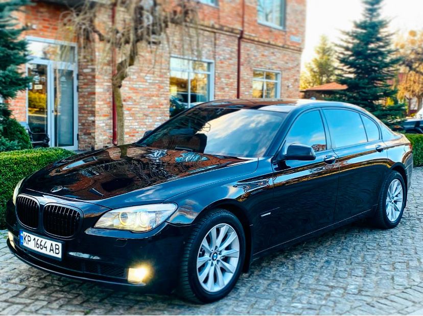 Продам Легендарную БМВ 750 , Полностью Обслужена в Идеальном Состоянии