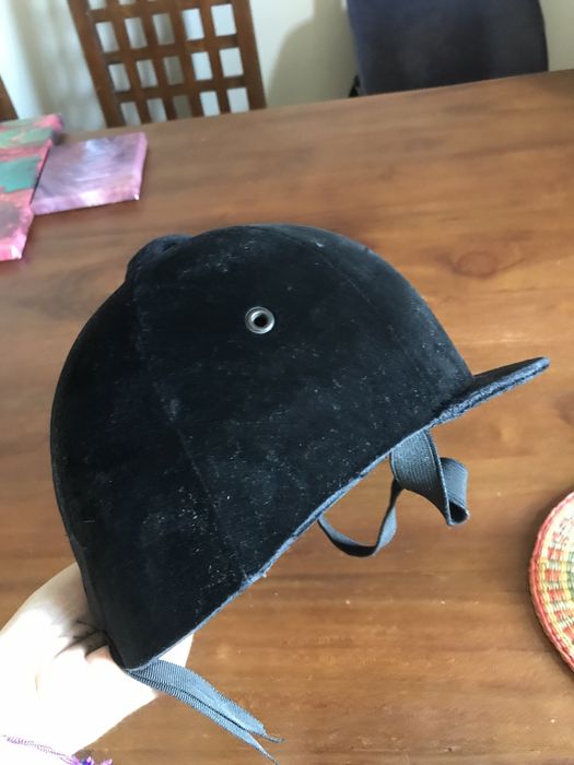 toczek jeździecki do jazdy konnej czapka kask