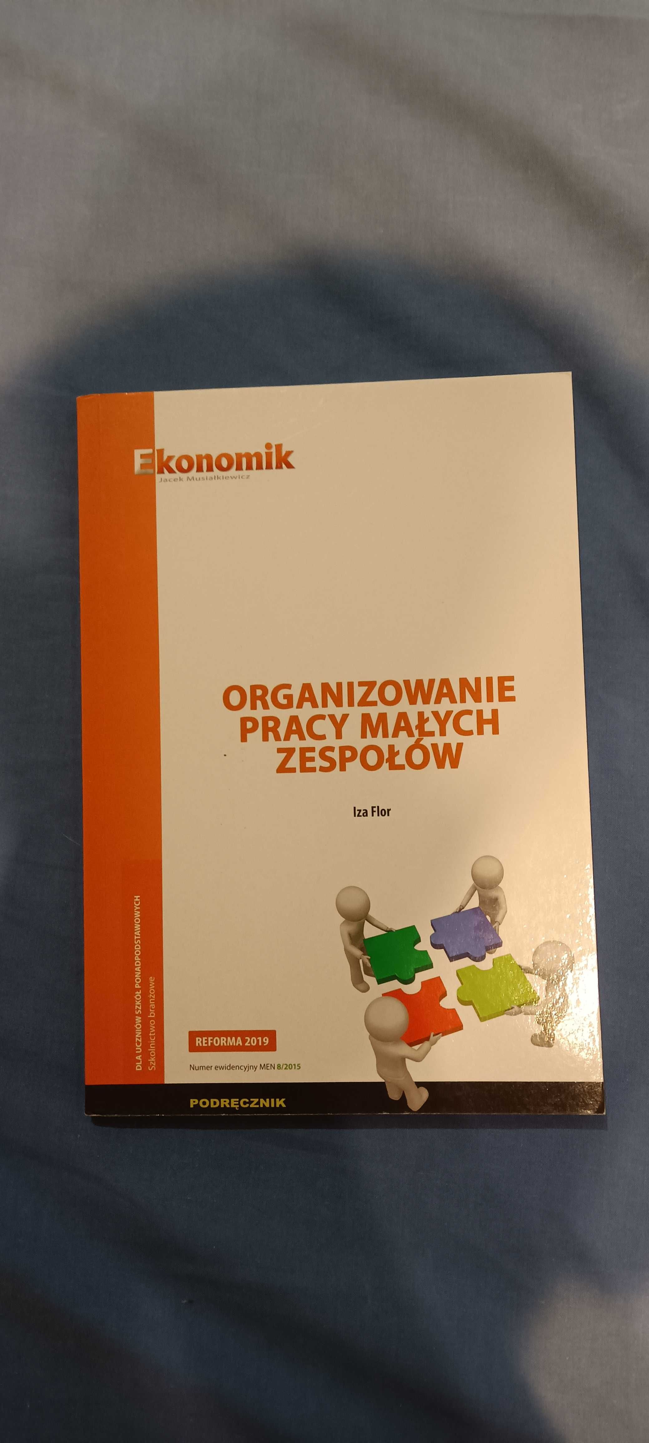 Podręcznik "organizowanie pracy małych zespołów "