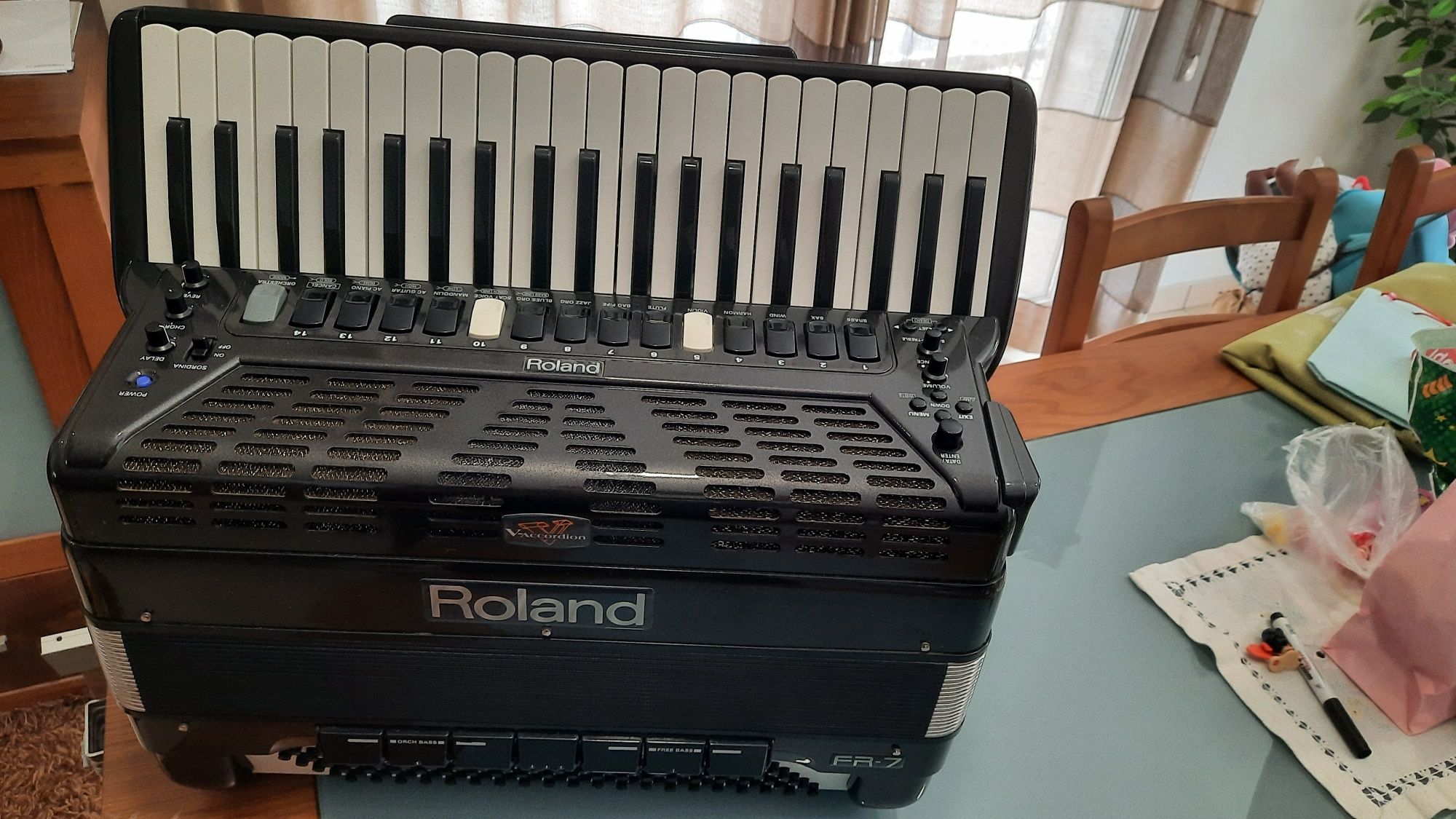 Acordeon Roland FR 7