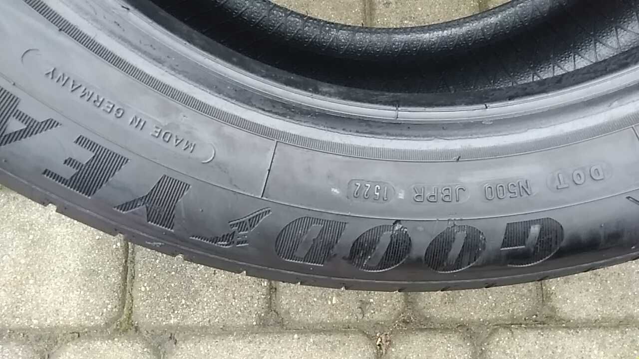 opony 4 szt. 225/55/17  101 W Goodyear  2022 rok .