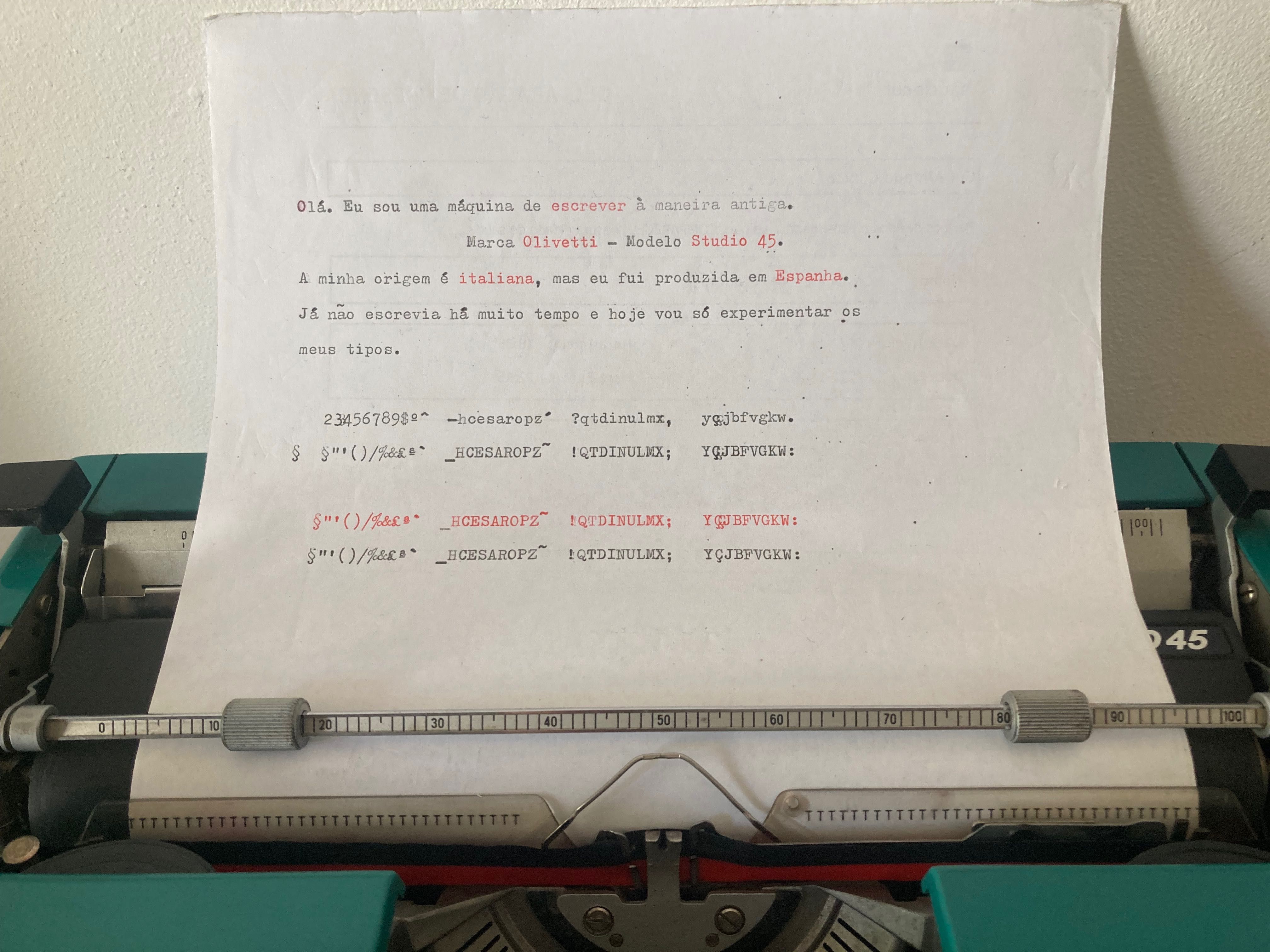 Máquina de escrever *** Olivetti Studio 45