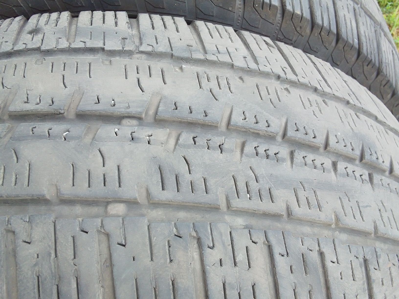 Cena za 2 Opony wielosezonowe 235/65r16C CONTINENTAL 2022r 6mm