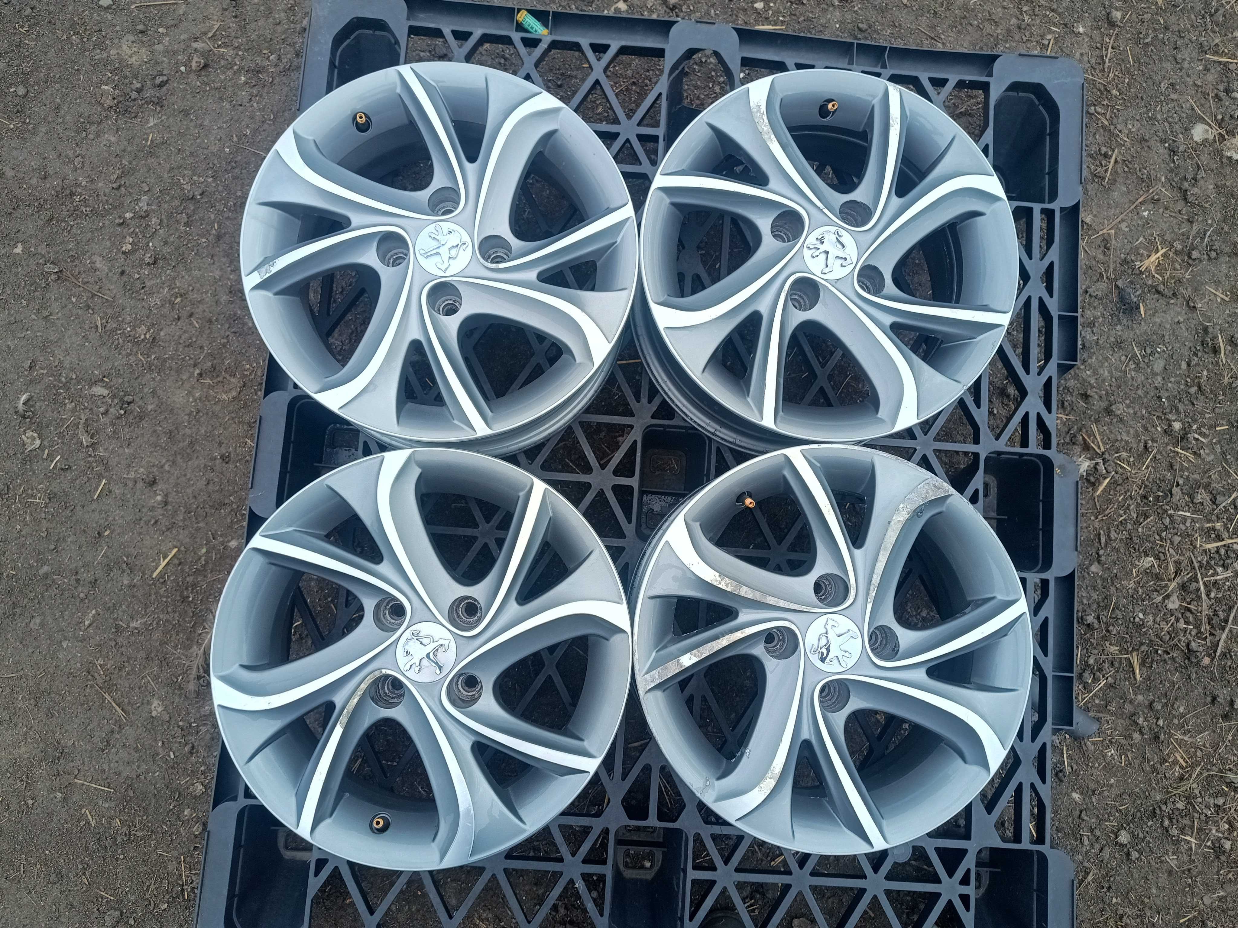 Alufelgi Peugeot 15'' 4x108 Citroen