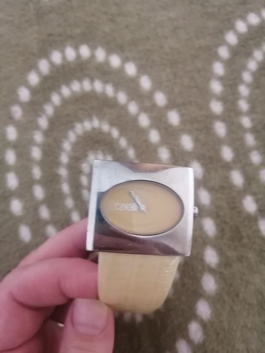 Часи just Cavalli оригінальні