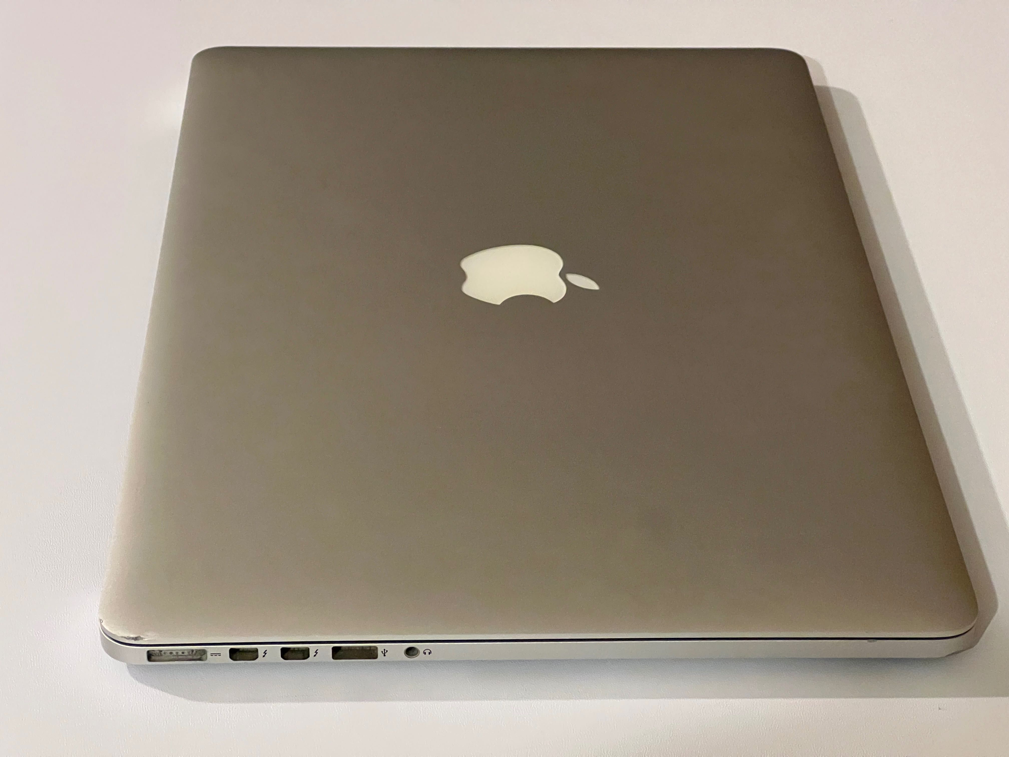 Apple MacBook Pro 15 Retina