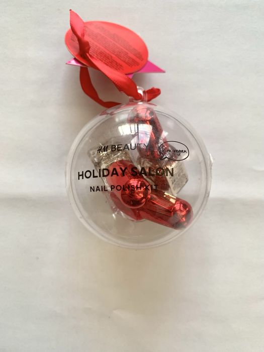 H&m nowe 4 lakiery do paznokci w bombce swieta prezent