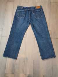Vende-se calças de ganga LEVI'S 514 Tamanho W38, L34