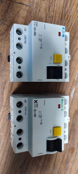 Wyłącznik różnicowoprądowy Eaton/Moeller 2 szt.