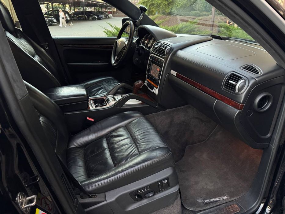 Продам Porsche Cayenne Turbo S 2007