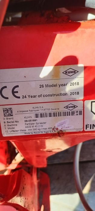 Sprzedam Rozsiewacz Kuhn AXIS M 40.2 W rok2018