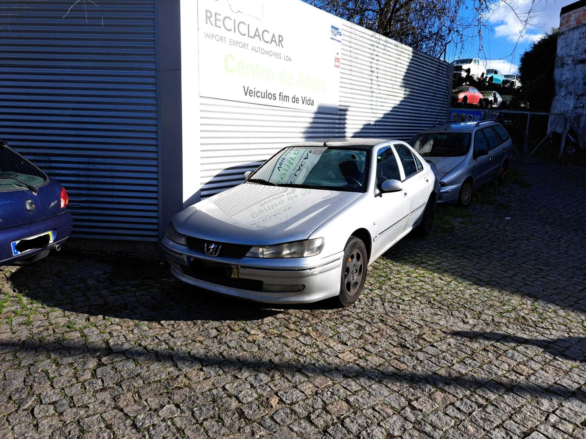 PEUGEOT 406 Sedan 1.8 16V Gasolina (110 cv / 81 kW, do ano 1999