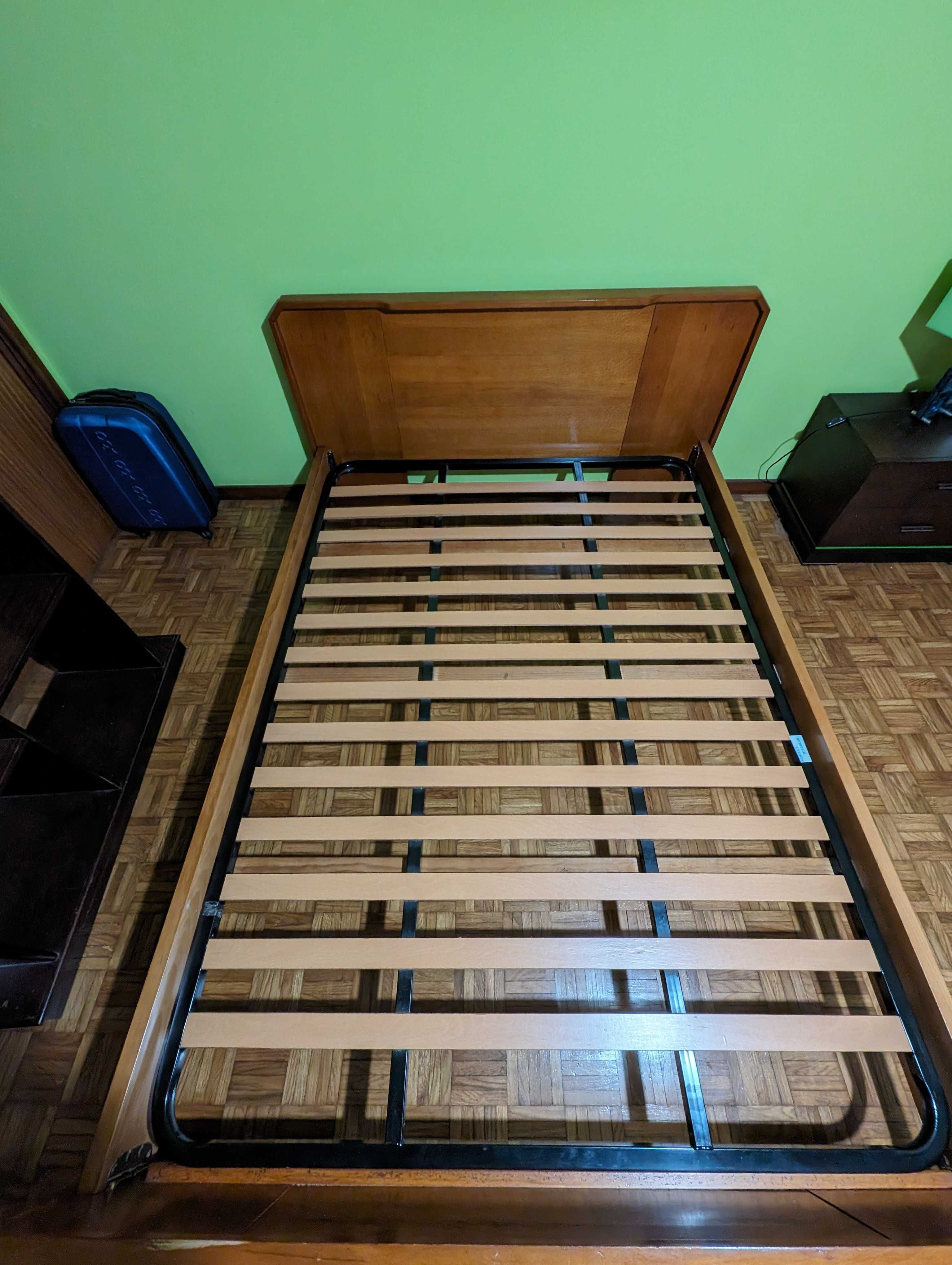 Cama de casal em faia maciça + conjunto de quarto