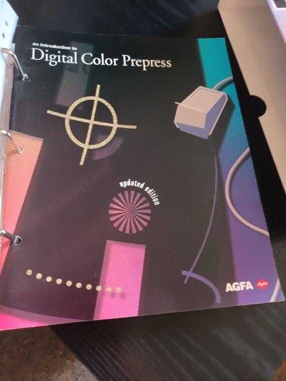 . Profesjonalny skaner AGFA  Arcus II
   z kompletnym  oprogramowaniem