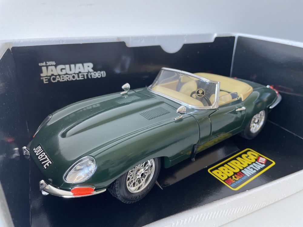 84. Model Jaguar E-Type 1:18 BBurago Burago