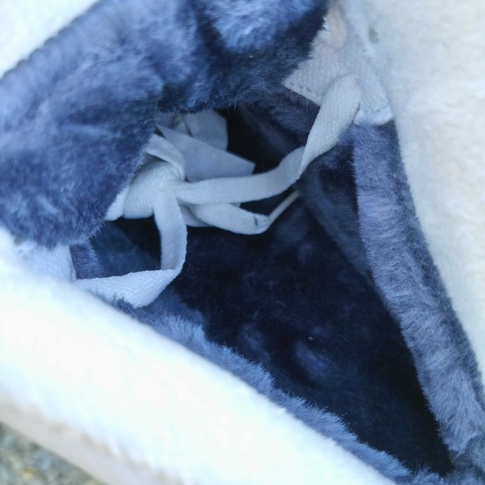 Кросівки зимові Nike Air Force 1 LV8 з хутром жіночі підліткові білі