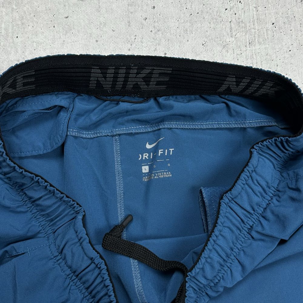Спортивные шорты Nike Flex Training размер L