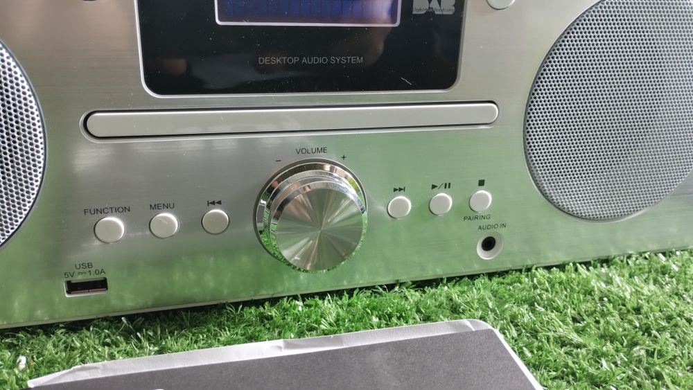 Wieża mikrowieża tuner FM USB BT  stereo Auna Harvard pilot

Cena 199