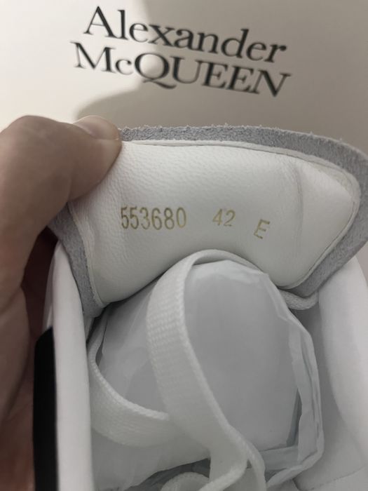 Alexander McQueen Novas