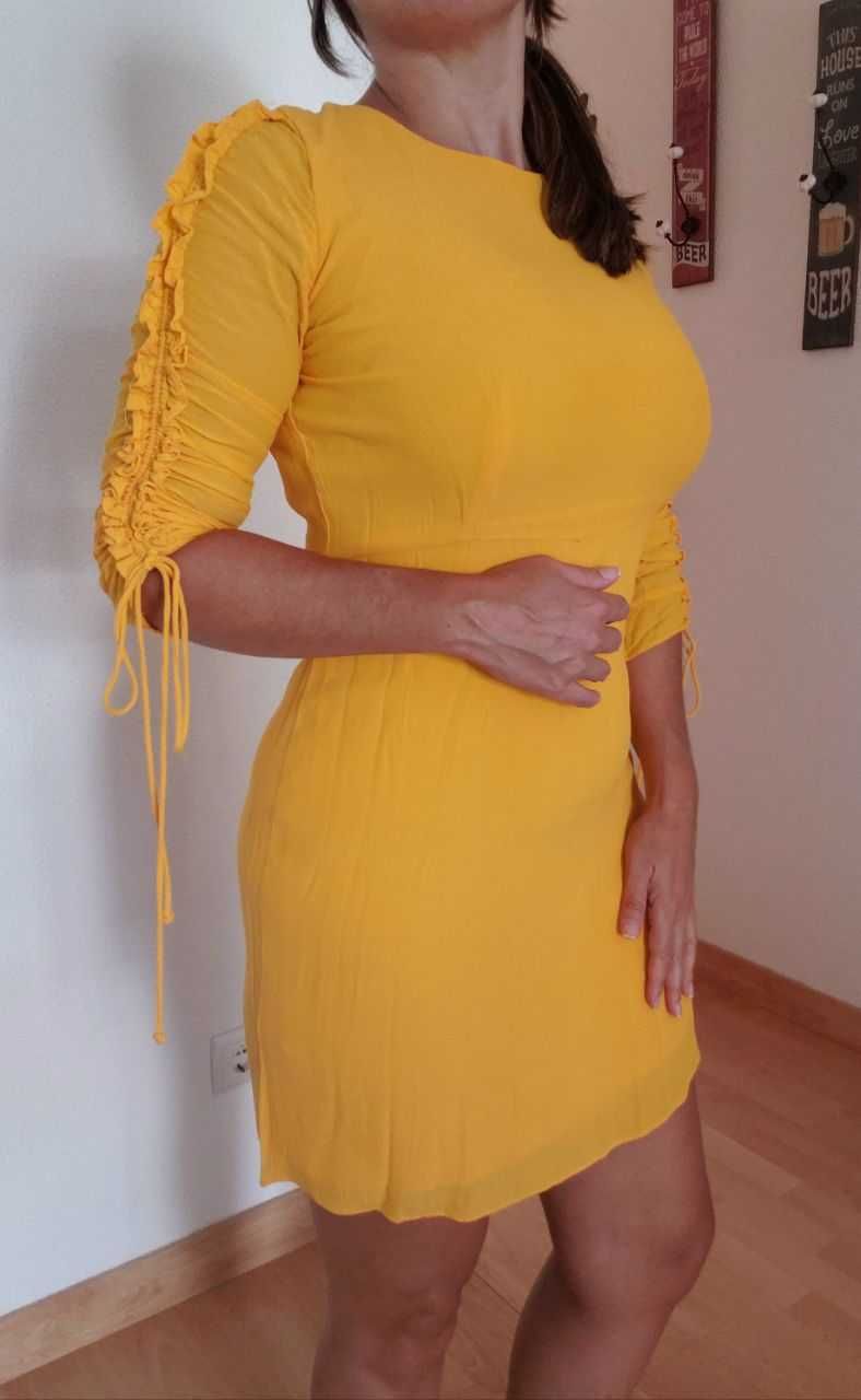 Vestido Amarelo Zara