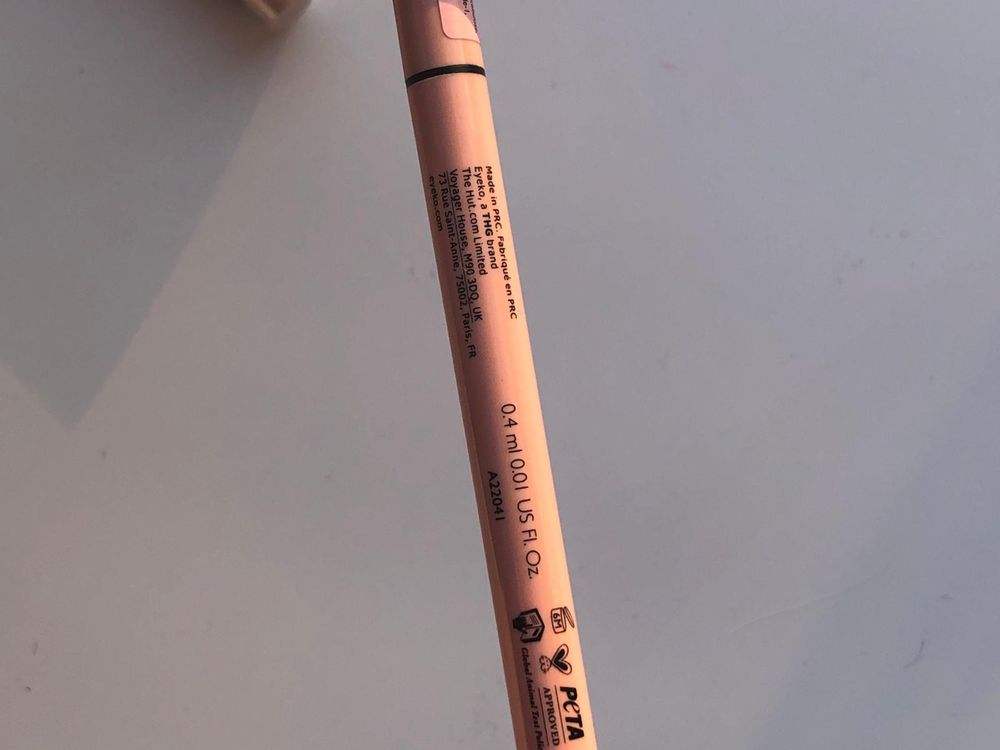 Zestaw kosmetyków do makijażu firmy Eyeko - eyeliner + rozświetlacz w