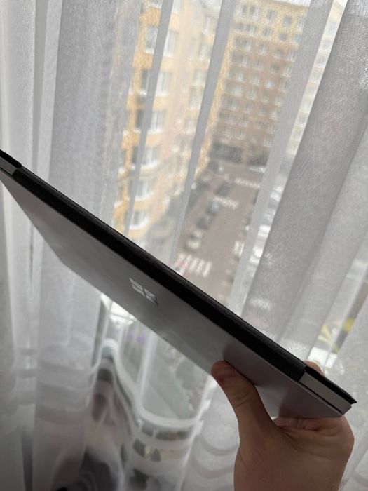 Microsoft Surface Pro 4 8/256gb i7