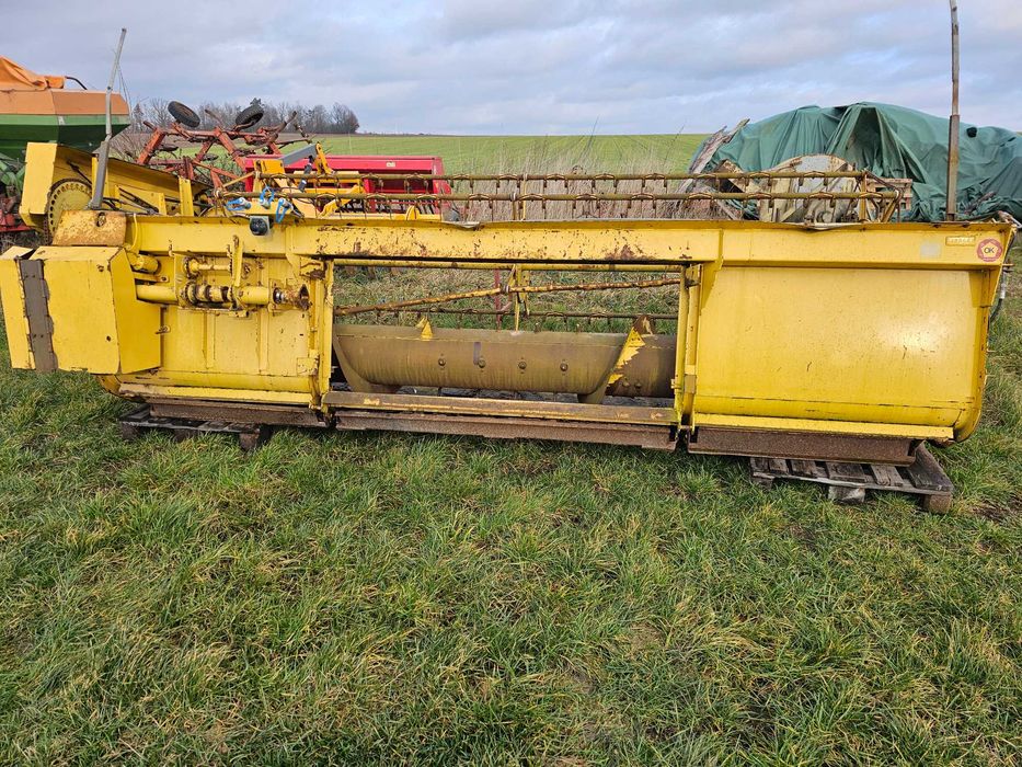 Kombajn New Holland 8055