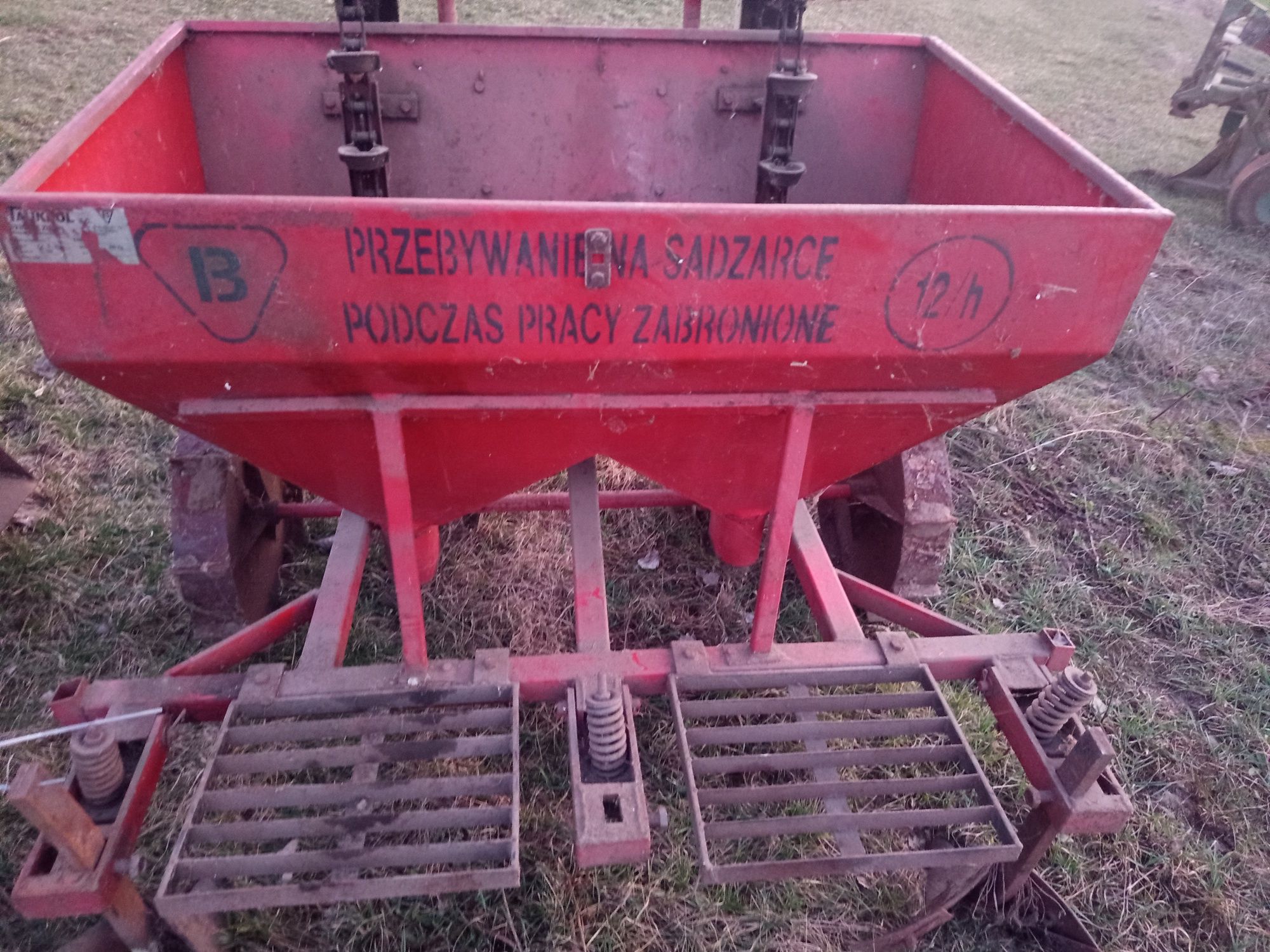 Sprzęt rolniczy sprawne