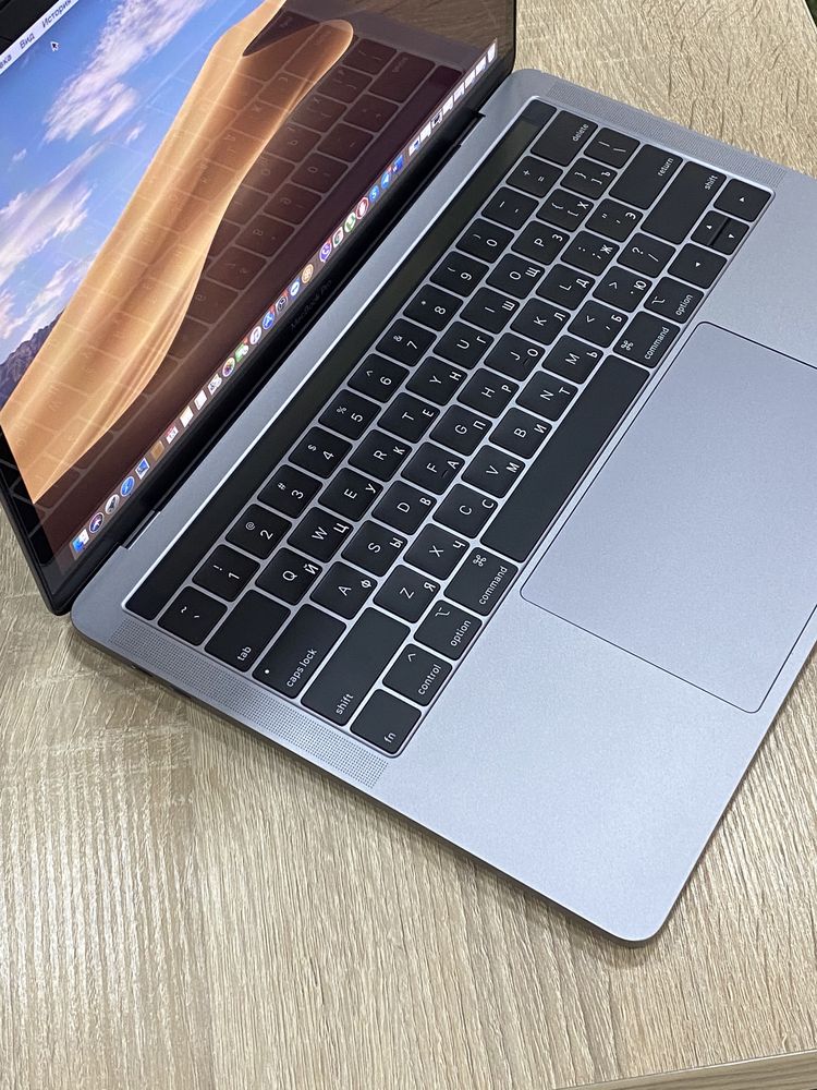 Крутой Macbook Pro 13 256gb оригінал 2019 Space Gray