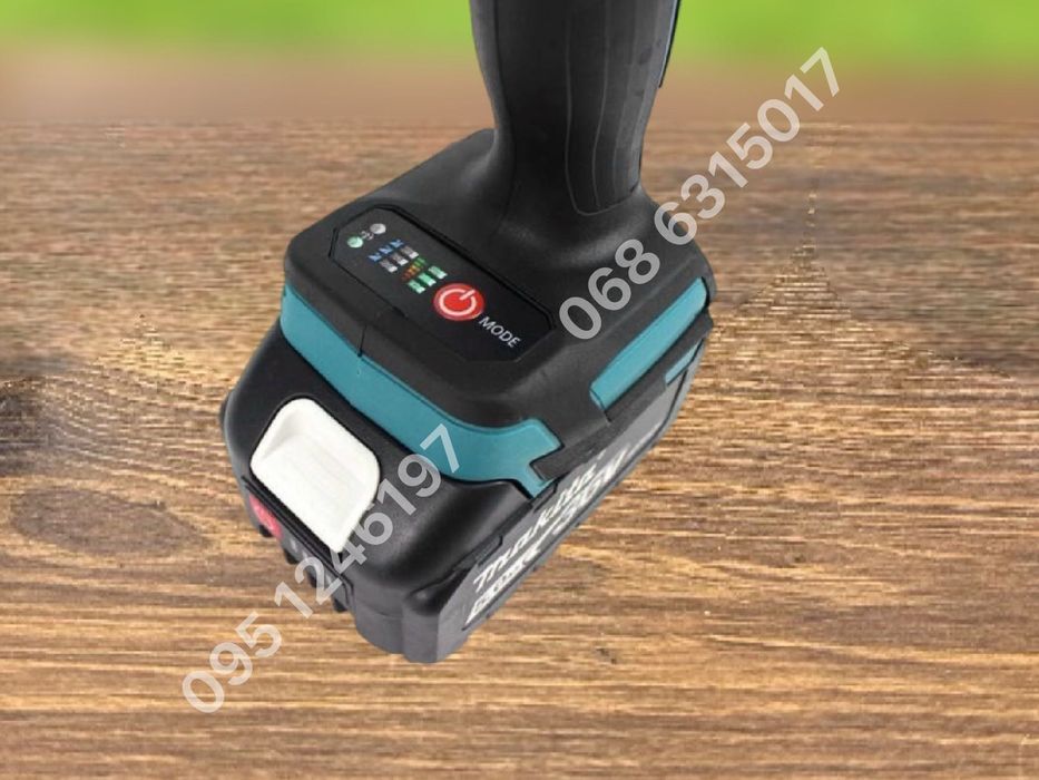 Гайковерт аккумуляторный Makita DTW301 с набором инструментов макита