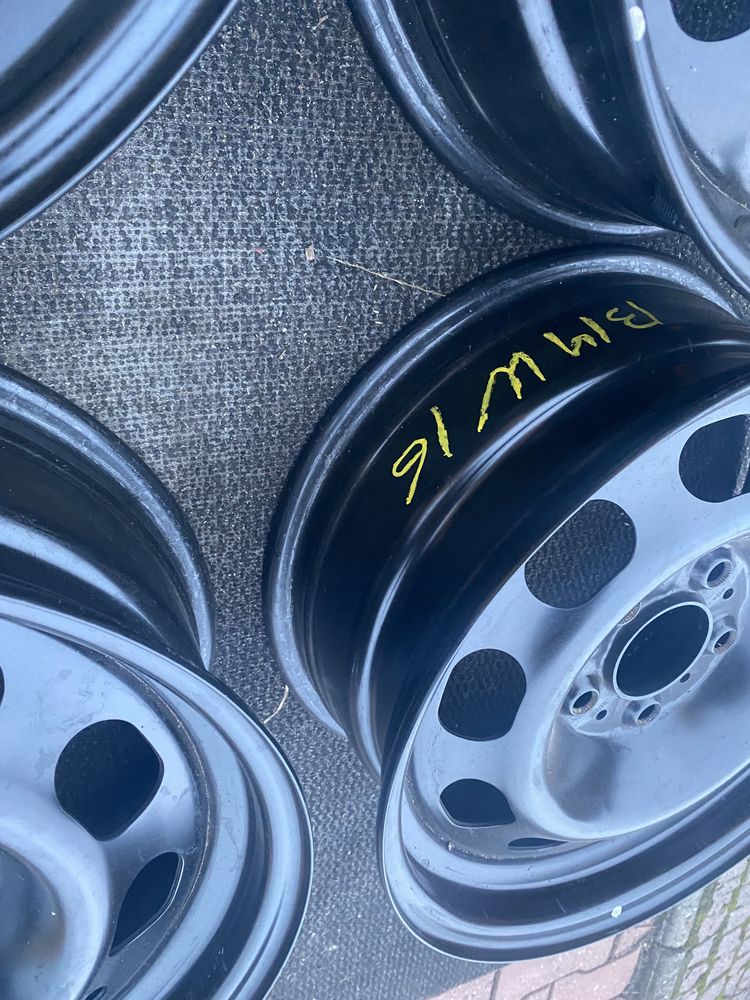 Felgi 6,5x16 IS33 BMW 1 F20 F21 oryginał z czujnikami TPMS