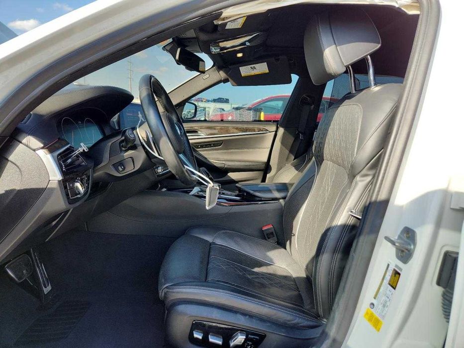 BMW 540i 2019 Задній привід