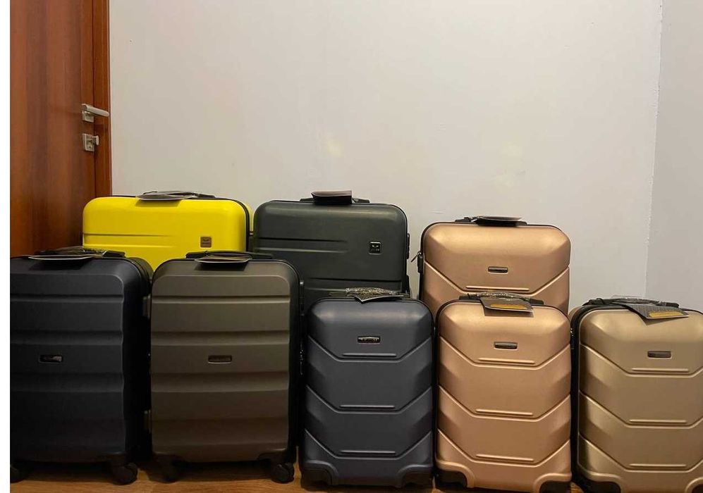 Сумка Валіза для подорожей Чемодан Wings AT01 помаранчевий Вінгс