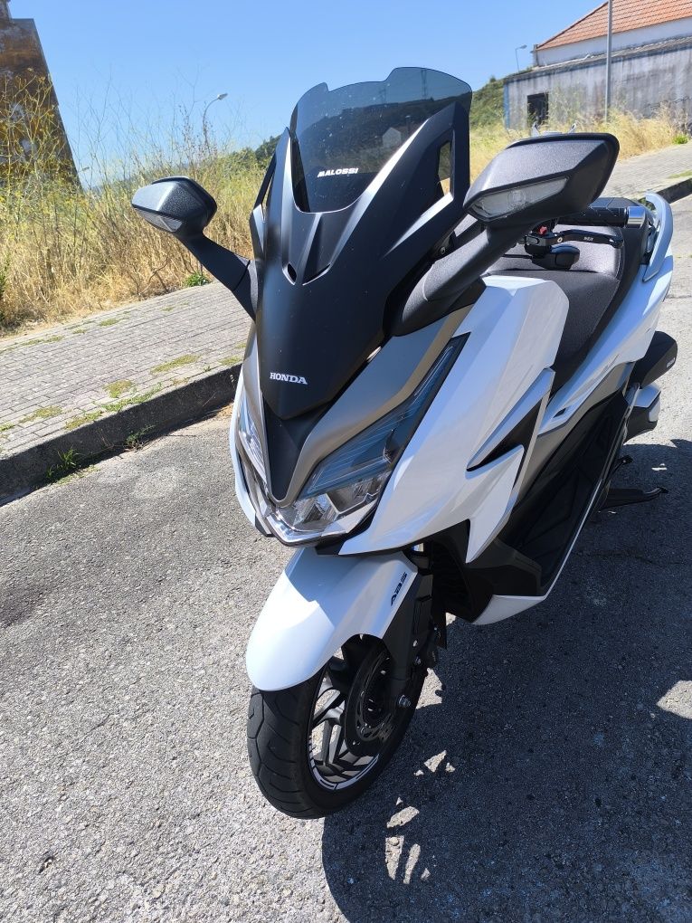 Honda forza 350cc