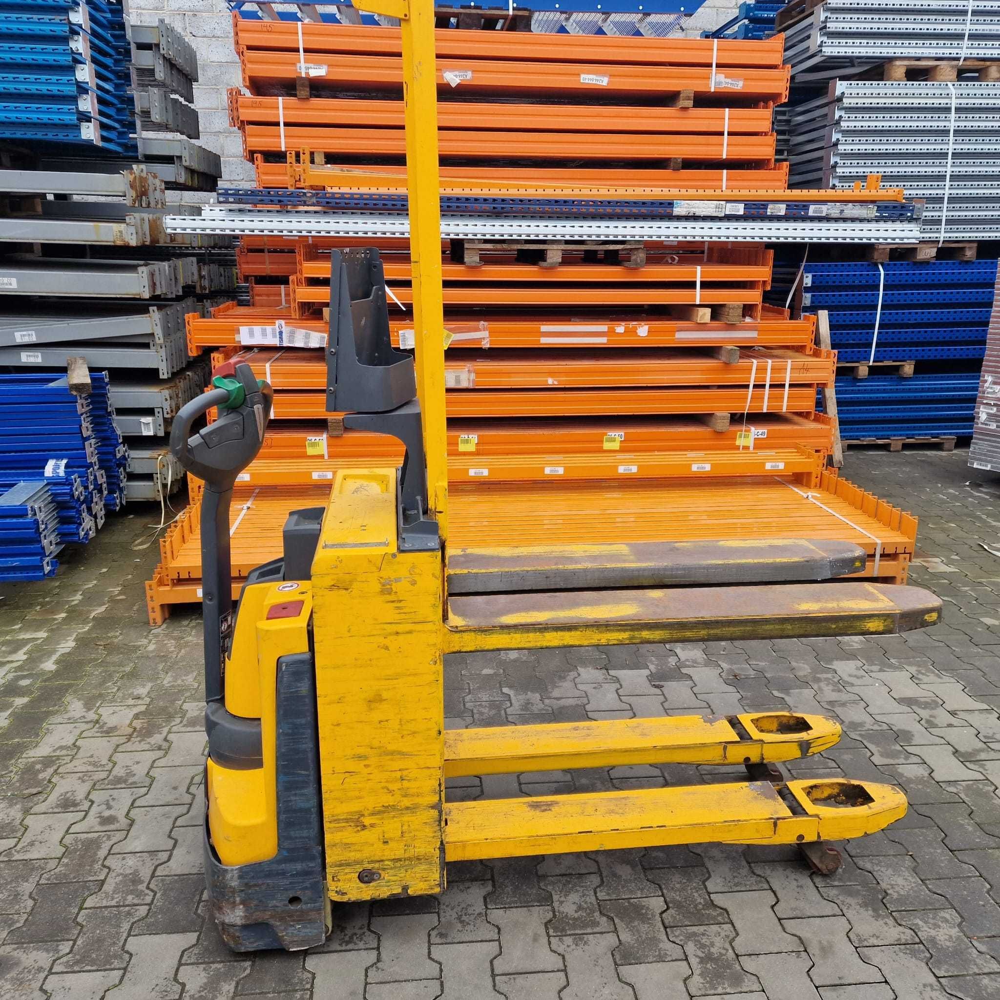 Jungheinrich C20 Wózek paletowy Unoszenie 74cm 700/2000kg  brutto