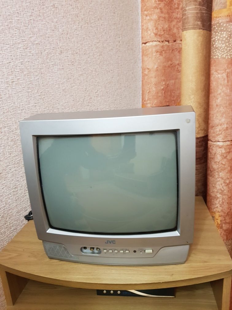 Телевізор JVC  АV-1415EE/F ( кінескоп)