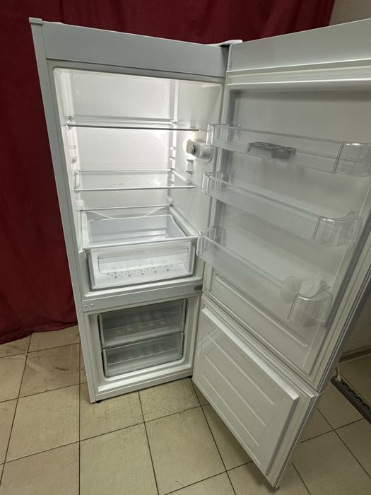 Хололильник Indesit B 15 SBW