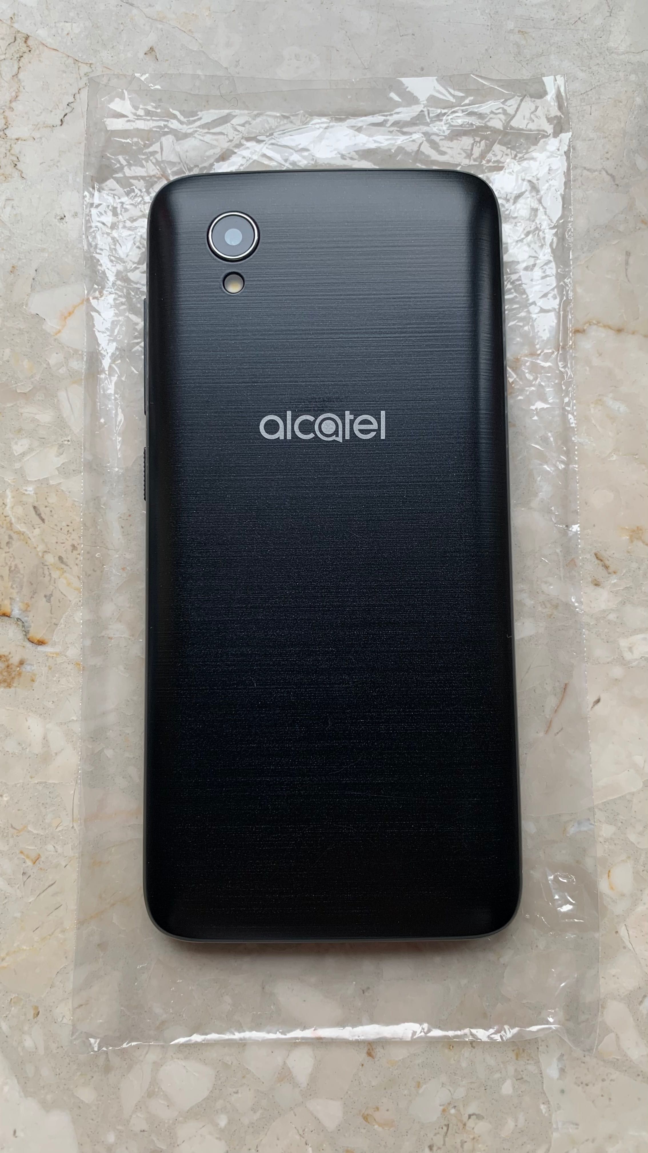 Alcatel 1 16GB czarny