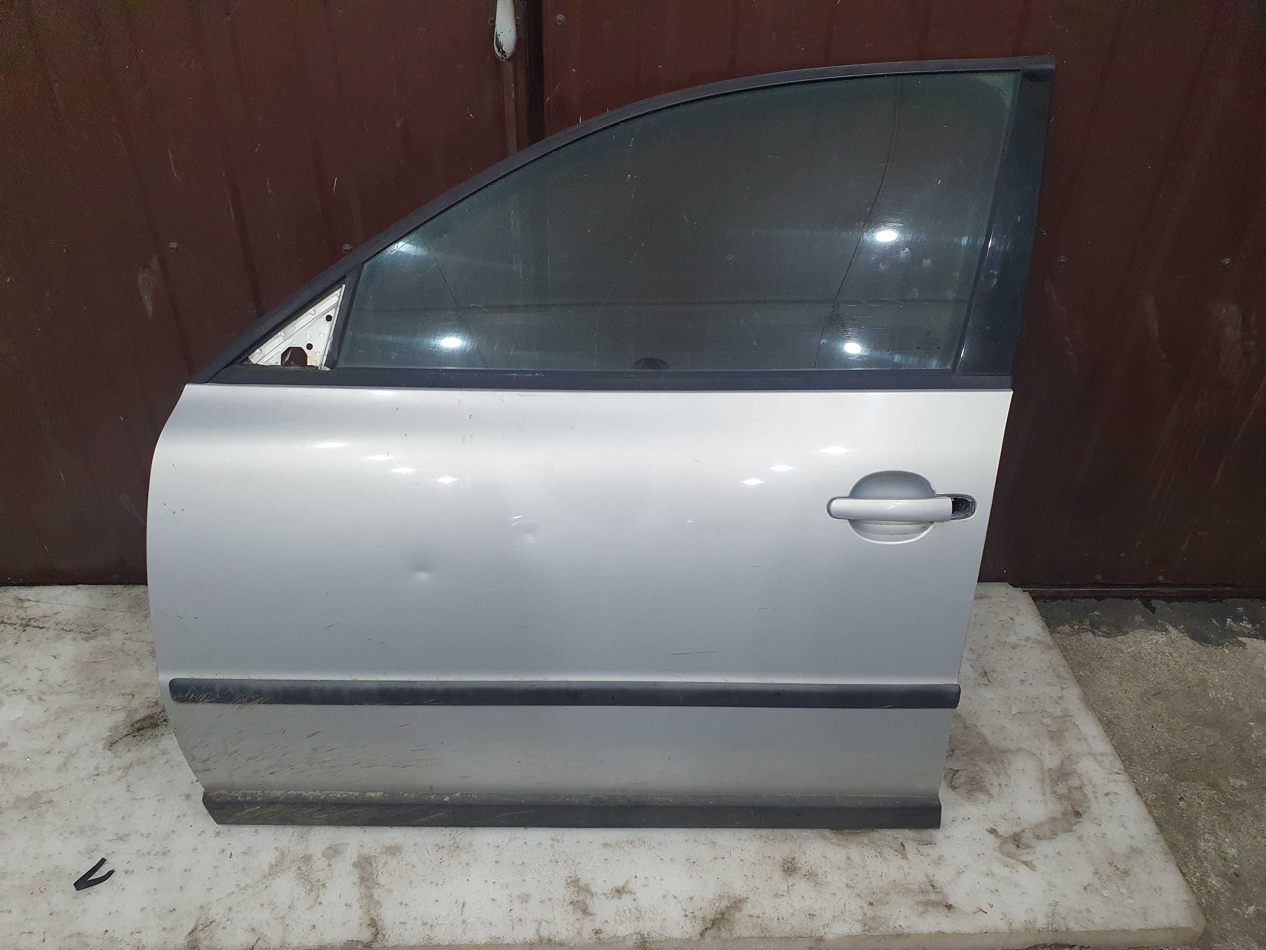 Drzwi lewe przód przednie Vw Passat b5 sedan lakier LB7Z