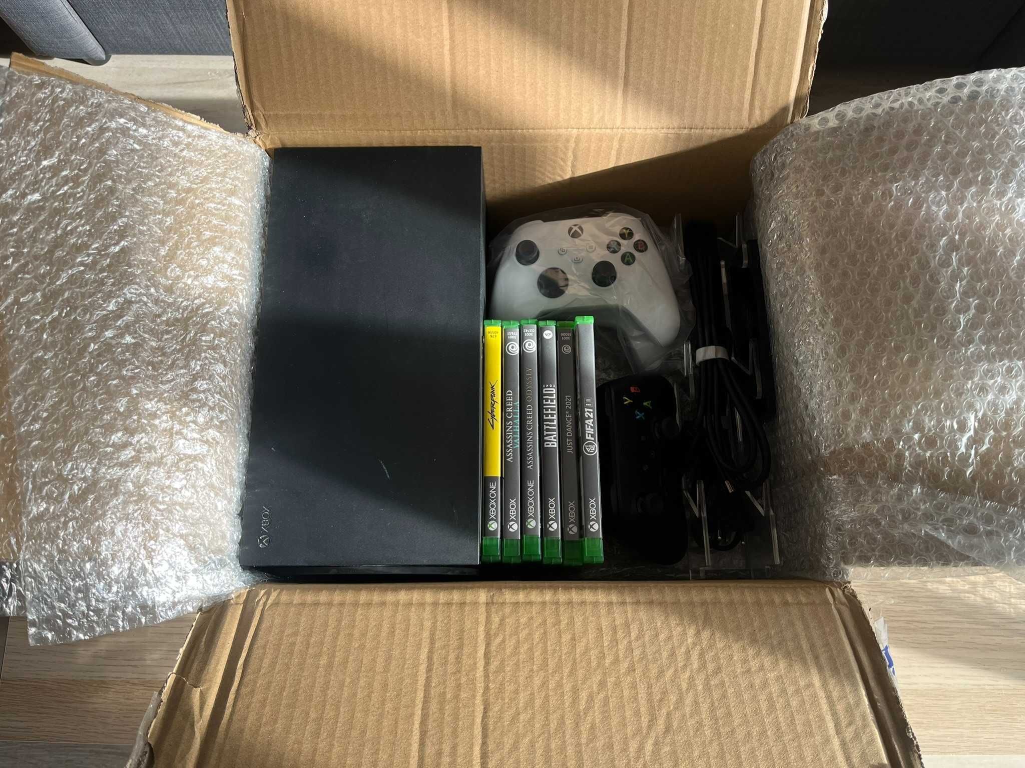 Xbox Series X 1 TB + 3 pady + gry + stojak | Stan bdb