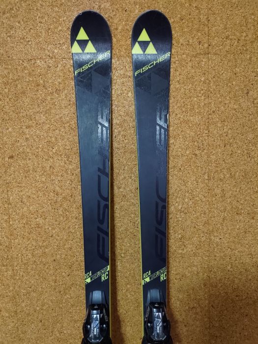 Narty Fischer RC4 World Cup Masters 185cm