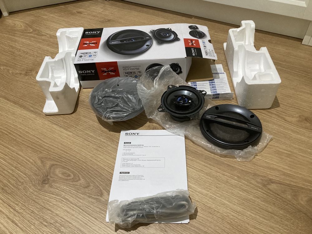 Colunas audio Sony xplod 140w XS-F1037SE