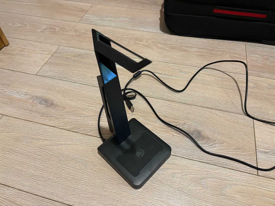 Stojak na Słuchawki RGB + Przedłużacz USB Mad Dog HPS600