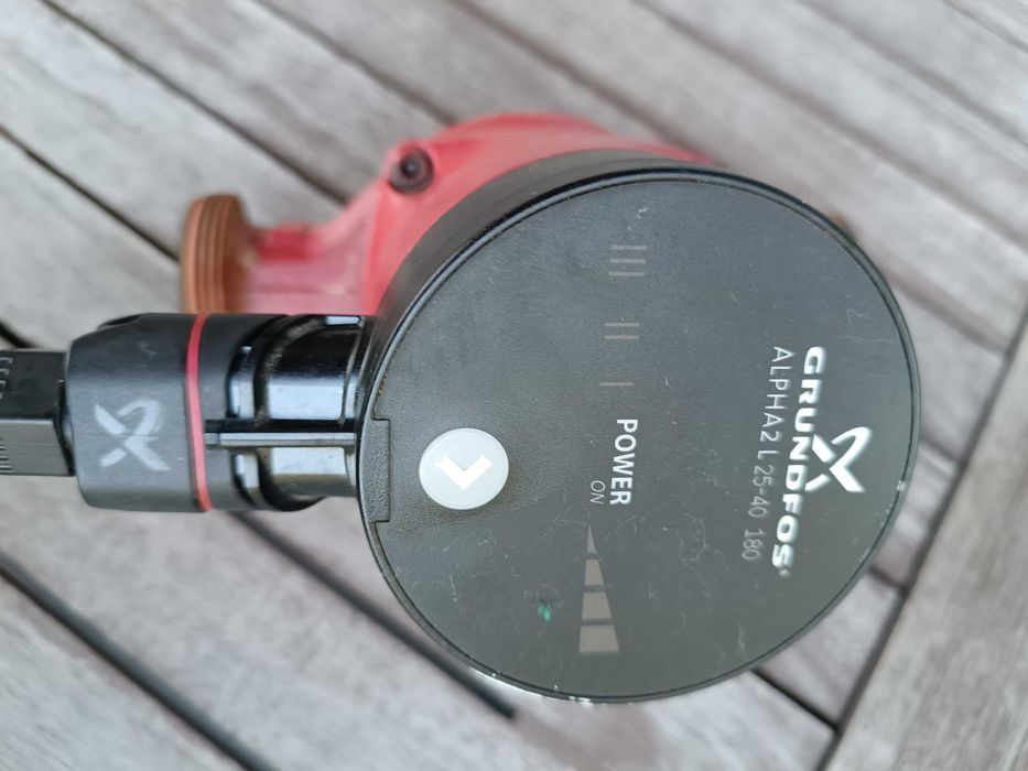 Pompa Grundfos Alpha2 25-40