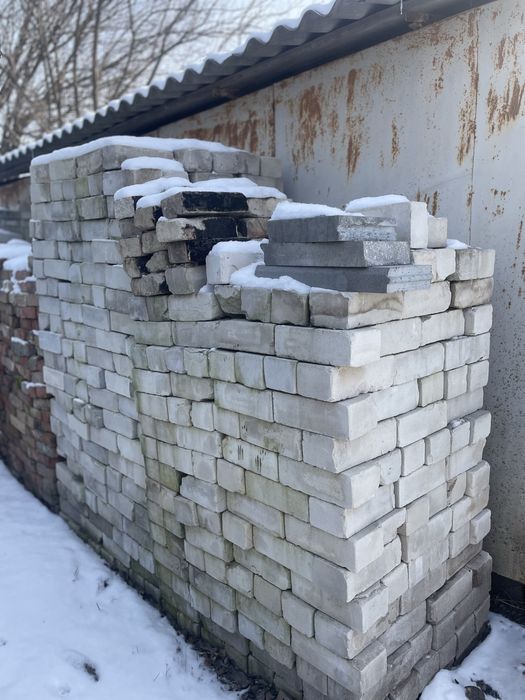 Продам кирпич б/у